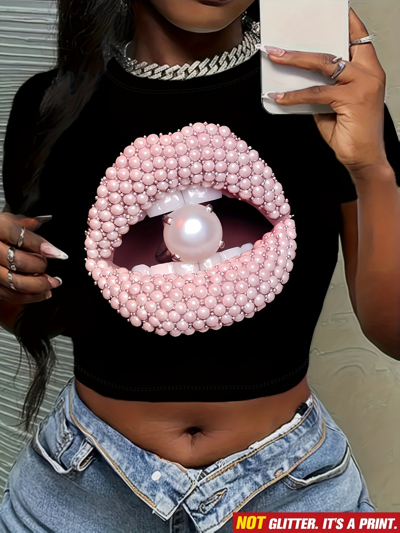 Women's Y2K Glossy Lip & Bead Print Crop Tee - Short Sleeve Round Neck Button-Like Lip Design, Slim Fit Summer Blouse, Machine Washable Casual Party Outfit (Pink/White), Non-Sheer