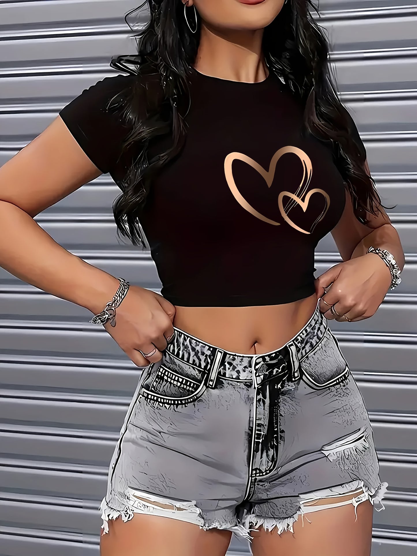 Women's Y2K Fashion Cropped Short Sleeve T-Shirt - Black Geometric Heart Pattern, Round Neck Casual Top, Machine Washable All-Season Comfort Fit, Trendy Outfit, Quality Material